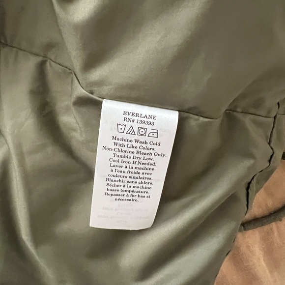 Everlane Olive Green Down Jacket - Picture 3 of 10